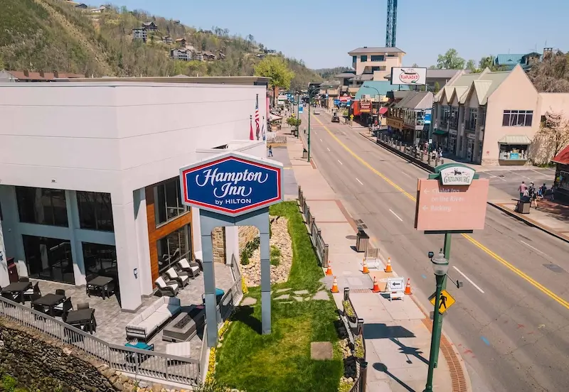 Hampton Inn Gatlinburg Downtown exterior